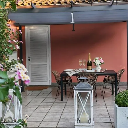 Tiny Park House 1 * Sabaudia